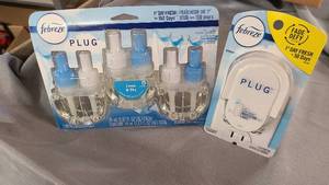 Febreze wall plug and scent booster pack