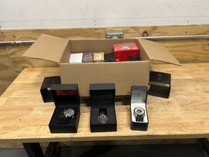 lot 72 image: Box of Various Watches