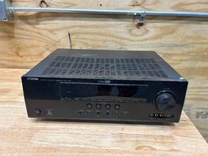 lot 75 image: YAMAHA RX-V565 Home theater receiver with HDMI switching and video up conversion
