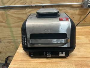 lot 56 image: NINJA IG601 Indoor Grill