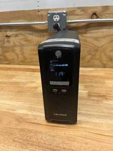 lot 16 image: CYBERPOWER CST135XLU Battery Backup