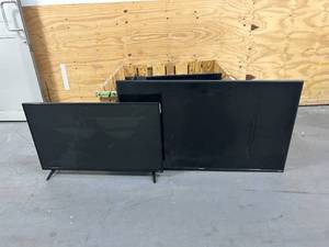 lot 106 image: Lot of Non-Working TVs