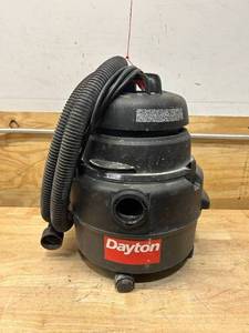 lot 38 image: DAYTON 4YE65 WetDry Vacuum