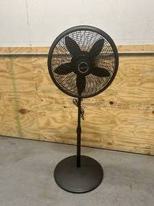 lot 97 image: LASKO 20 in. Height Adjustable Oscillating Fan
