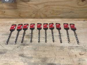 lot 110 image: MILWAUKEE Lot of 10- SDS Bits