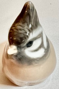lot 21 image: Vintage Royal Copenhagen Porcelain Bird Figurine No. 1506