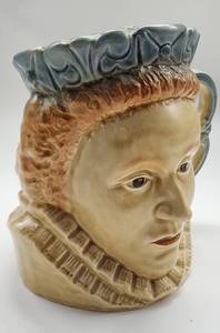 lot 176 image: Large Royal Doulton Queen Elizabeth Mug