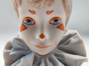 lot 180 image: Cybis Child Clown Porcelain Head