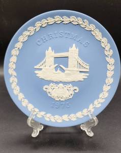 lot 236 image: Pretty Wedgewood Options