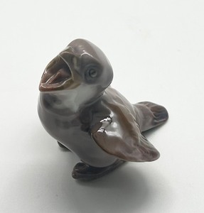lot 91 image: Bing & Grndahl Young Sparrow #1852 Porcelain Figurine