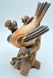lot 267 image: Italian ANRI Hand Carved Finch Figurine