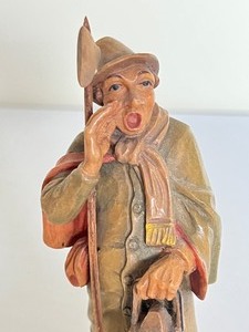 lot 150A image: Bavarian Black Forest Vintage Hand Carved Anri Figurine