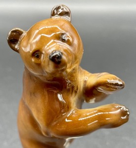lot 336 image: Granget HUTSCHENREUTHER  Standing Bear Figurine