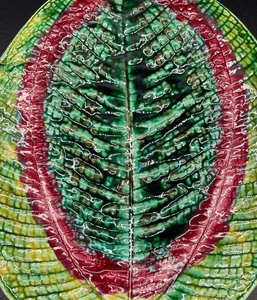 lot 348 image: Vintage Majolica Leaf Tray