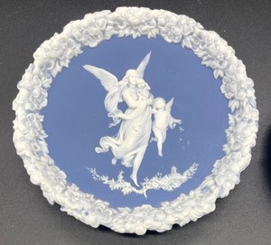 lot 401 image: Antique Schafer Vater Jasperware Plaques