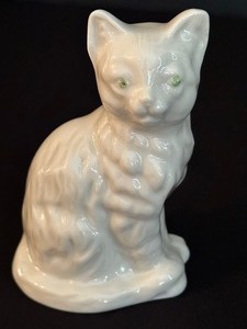 lot 65 image: Belleek Porcelain Cat Figurine