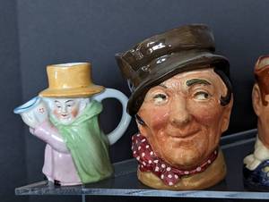 lot 353 image: Large Variety of Character Mugs