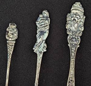 lot 367 image: Sterling Silver Christmas Themed Souvenir Spoons