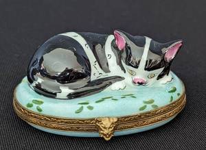 lot 373 image: Kitty Trinket Boxes including Two Limoges