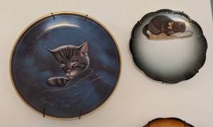 lot 394 image: Assorted Painted Porcelain Kitty Cat Plates