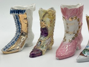 lot 420 image: Collection of Antique Porcelain Shoe Figurines