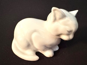 lot 309 image: Rosenthal Germany White Kitten Porcelain Figurine