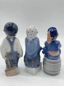 lot 113 image: Three Vintage 60s Royal Copenhagen Figurines
