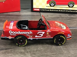 lot 35 image: 2000 Nascar Action Dale Earnhardt #3 Monte Carlo GM Goodwrench Service Plus  Taz  No Bull 125 scale die cast coin bank pedal car