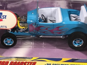 lot 55 image: 2000 First Gear Car Quest 1929 Ford Roadster 125 scale die cast