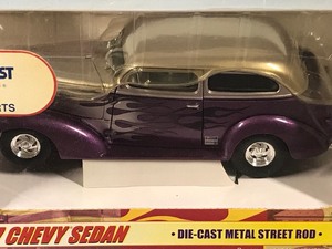 lot 58 image: 2002 1st Gear Car Quest 1937 Chevy Sedan 124 scale die cast