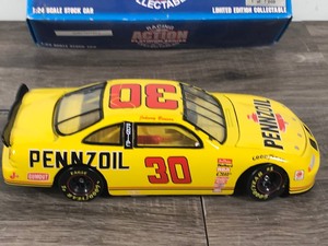 lot 76 image: 1996 Nascar Racing Action Platinum Series Johnny Benson Pontiac #30  Pennzoil 124 scale die cast stock car