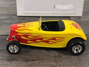 lot 78 image: Spec Cast 1934 Ford Roadster Street Rod 125 scale die cast coin bank