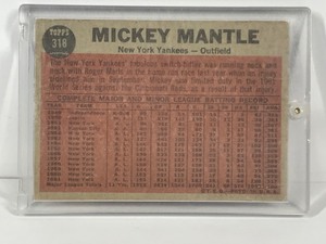 lot 370 image: 1962 Topps Baseball Card Mickey Mantle The Switch Hitter Connects #318