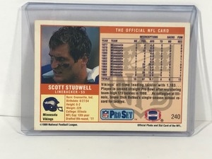 lot 389 image: 1989 Pro Set Scott Studwell Football Card Minnesota Vikings #240