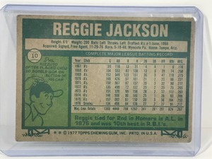 lot 401 image: 1977 Topps Baseball Card Reggie Jackson #10