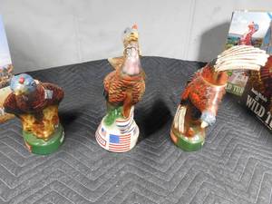 lot 203 image: 3 Vintage Jim Beam wild turkey liquor decanters