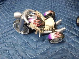 lot 216 image: Die cast cars and more
