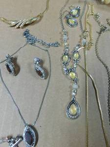 lot 221 image: Flat of jewelry sets