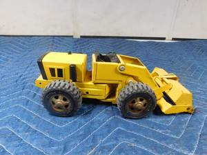 lot 260 image: Metal tonka grater