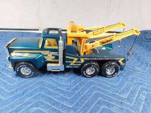 lot 267 image: Metal and plastic Nylint truck