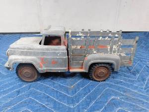lot 272 image: Vintage Hubley pick-up and trailer