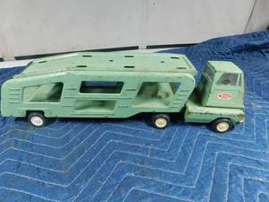 lot 279 image: metal Tonka car carrier