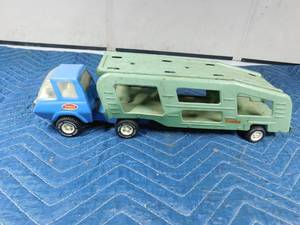 lot 280 image: metal Tonka car carrier