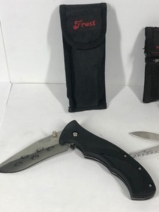 lot 472 image: 4 Knifes with cases
