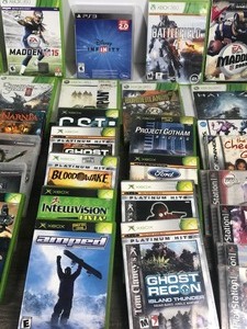 lot 482 image: Large lot of video games