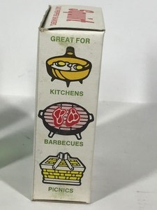 lot 488 image: 1974 Squirt Salt and Pepper Shakers in original box