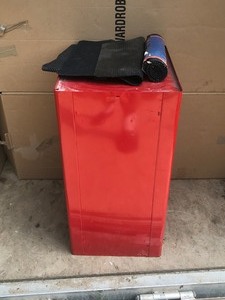lot 2 image: Husky tool chest with 2 drawers missing