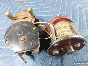 lot 324 image: 3 Vintage reels