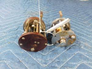 lot 327 image: 2 Vintage fishing reels