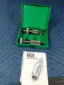 lot 343 image: Remington 7mm Express die set in case